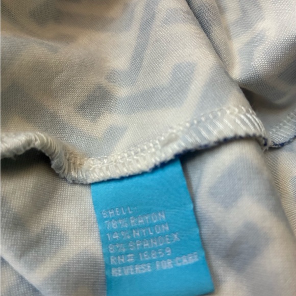 J. McLaughlin Blue and White Interlocking Pattern midi dress - Picture 9 of 9